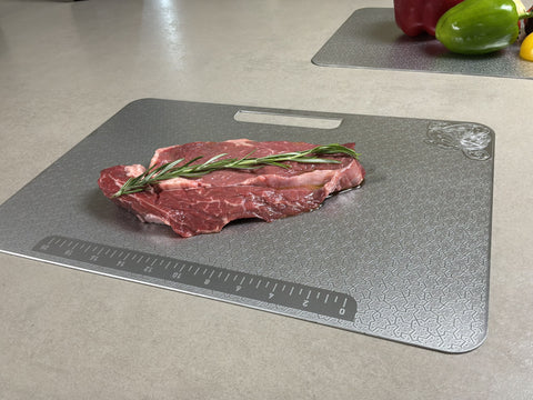 3’lü Paslanmaz Çelik Standlı Kesme Tahtası Seti –Desenli Yüzey,  Mini, Küçük ve Büyük Boy