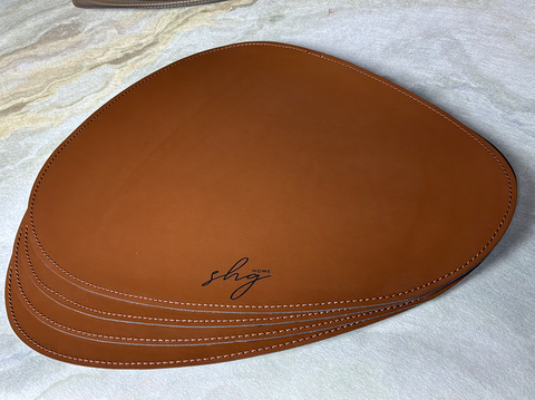 Premium Amerikan Servis Seti 4’lü – Vegan Deri, Dayanıklı, Kolay Temizlenebilir 39x29 cm