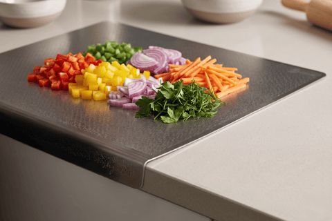 SHG HOME  Paslanmaz Çelik Mutfak Tezgahı ve Hamur Açma 50x60cm –1.5 mm Kalınlık, Kaymaz ve Desenli